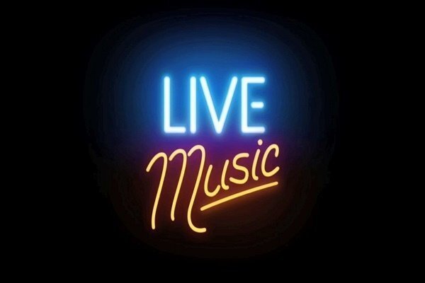 Live Music at Harpoon Hannas Photo